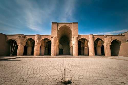 Viajar a /images/places/d-C4-81mgh-C4-81n.jpg