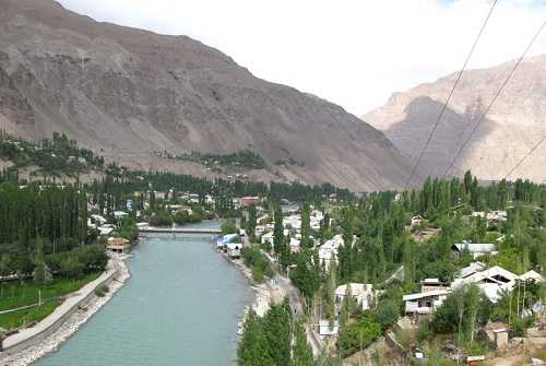 Viajar a /images/places/khorugh.jpg