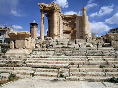 Viajar a /images/places/baalbek.jpg