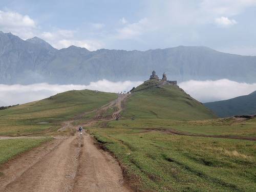 Viajar a /images/places/stepantsminda.jpg